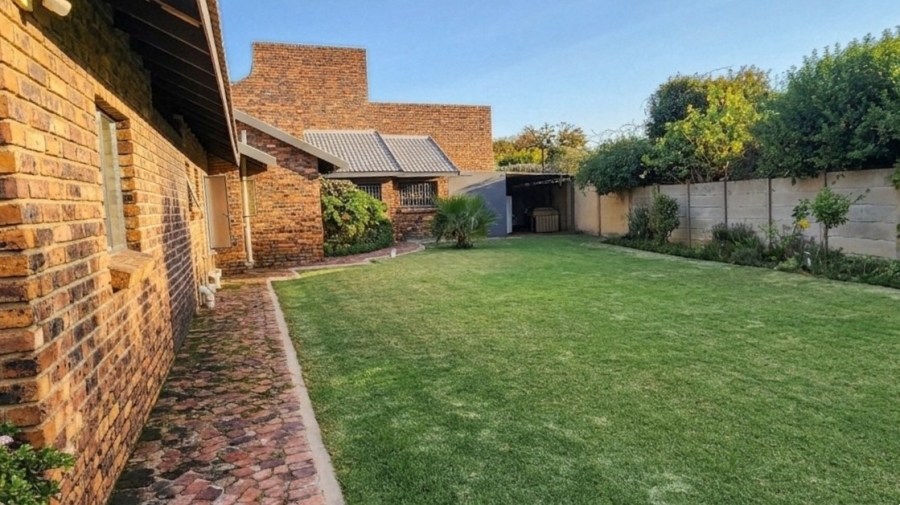 4 Bedroom Property for Sale in Vaalpark Free State